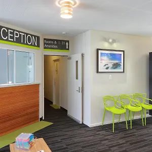 ** Hotel Palm Beach Hotel Australia